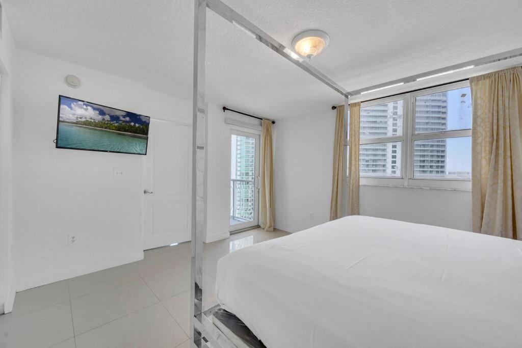 Ferienwohnung Luxurious Private Unit With Parking Miami Exterior foto
