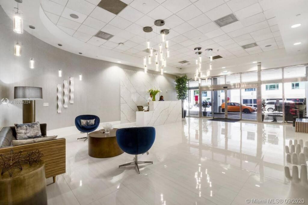 Ferienwohnung Luxurious Private Unit With Parking Miami Exterior foto